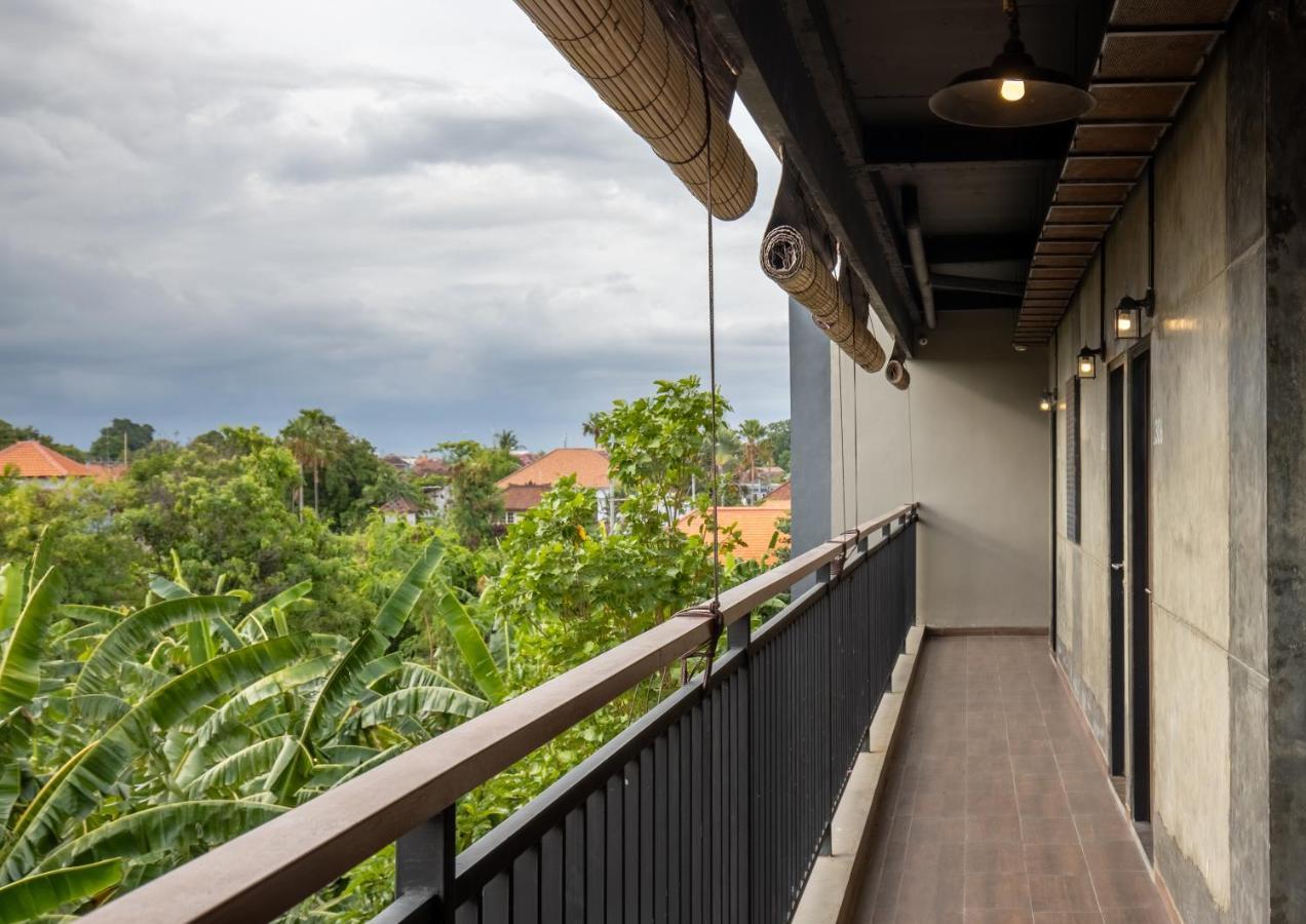 The Aswana Seminyak Hotel Exterior foto
